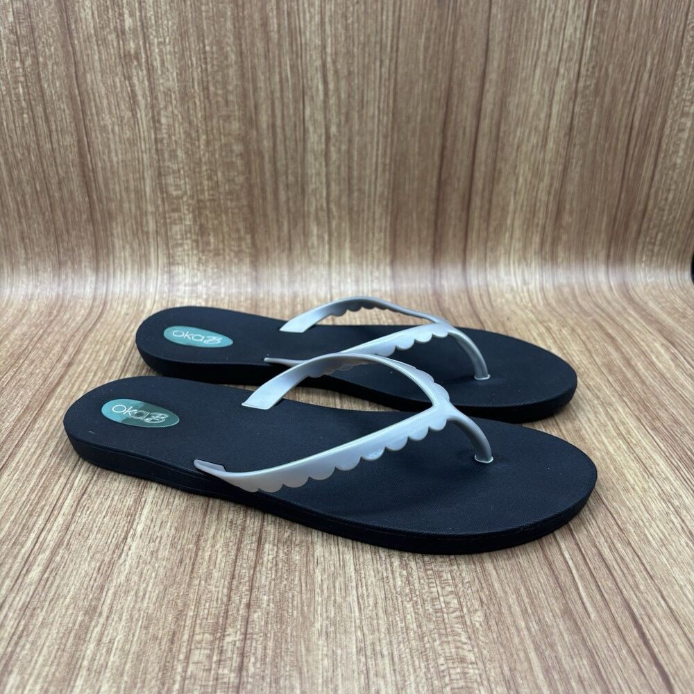 OKA.B  Size 8 Bristol Preppy Silver Scalloped Straps Flip‎ flops Made In USA